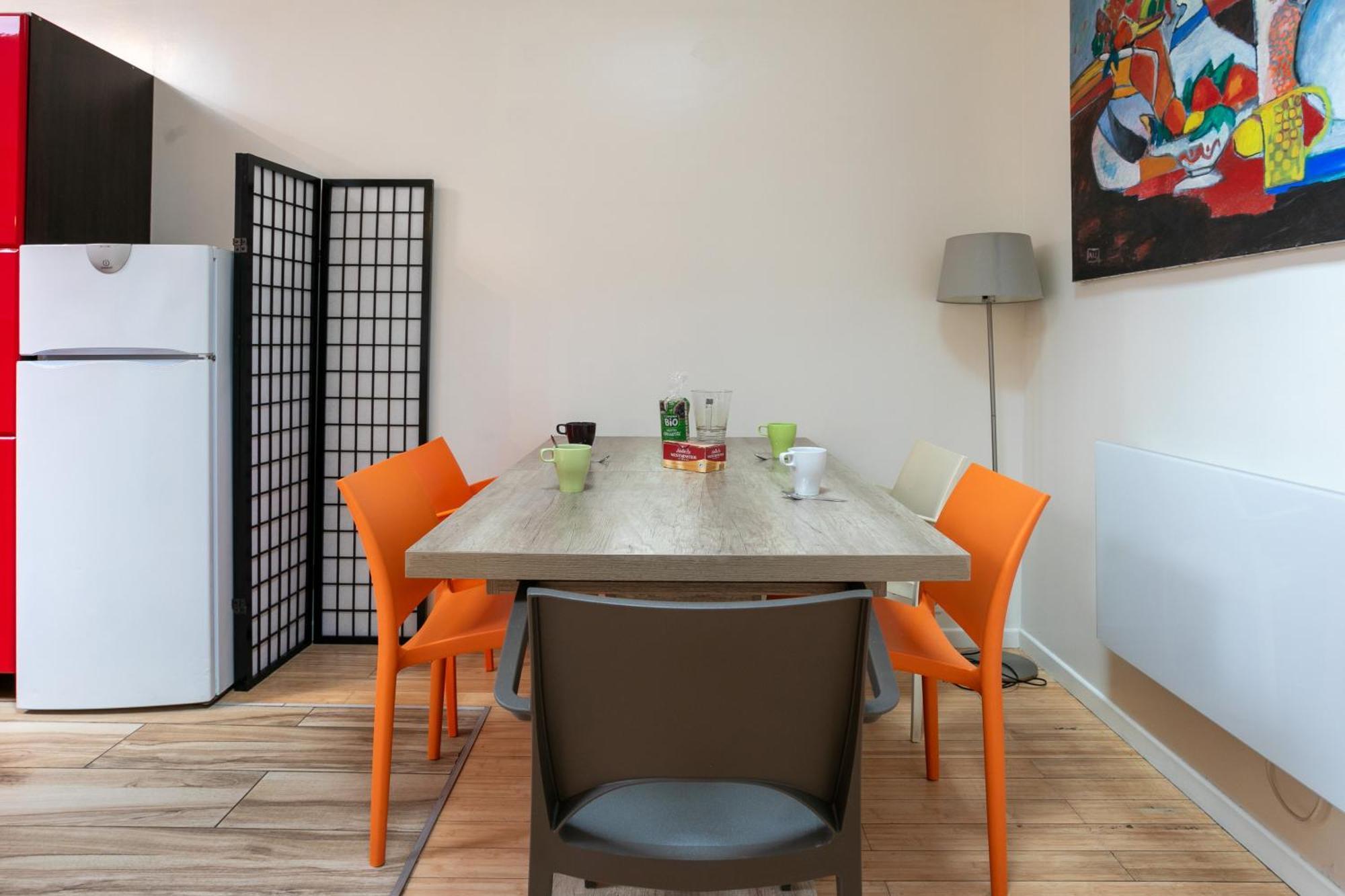 Paris East Side Lodge Пантен Екстериор снимка