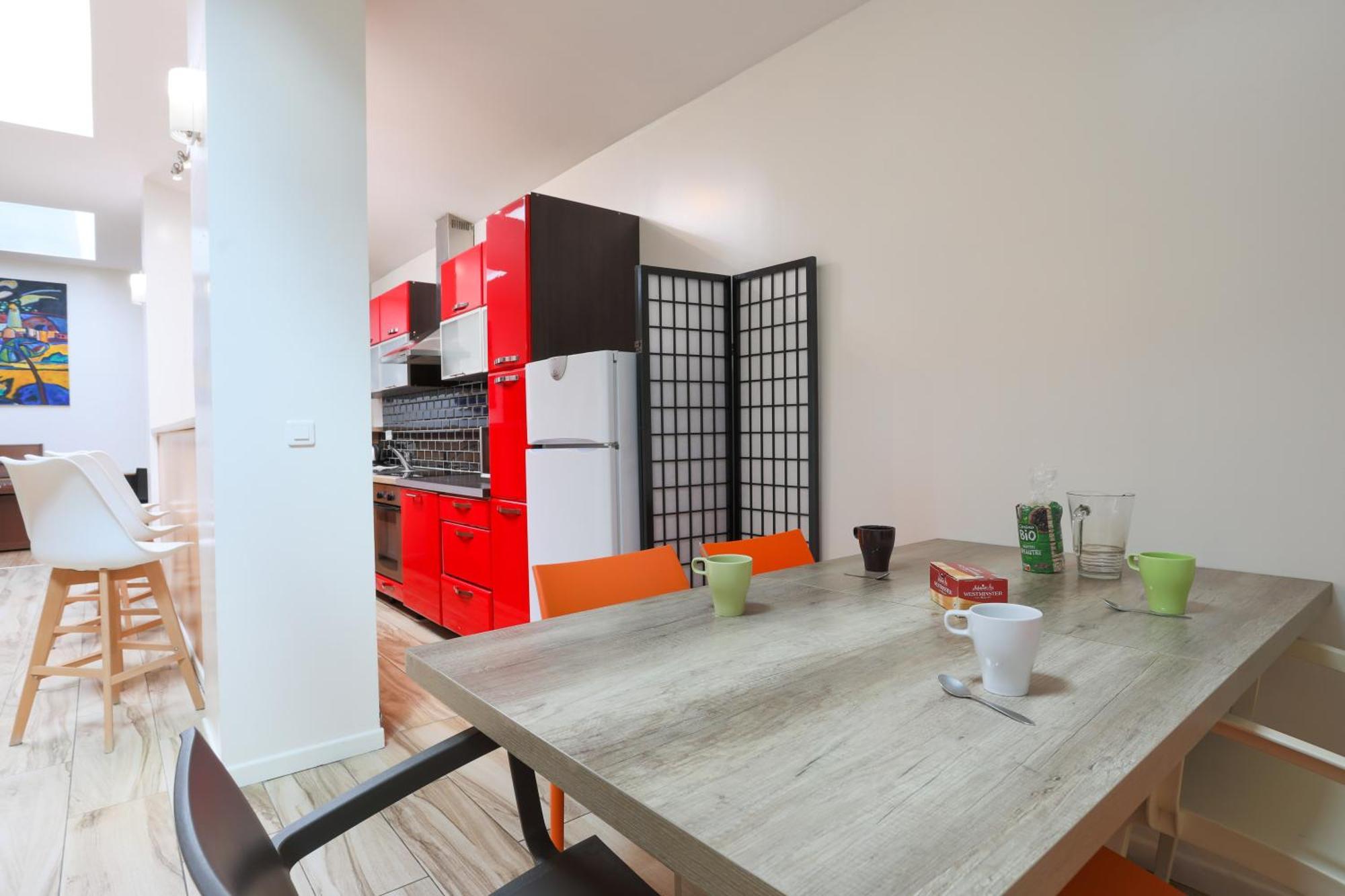 Paris East Side Lodge Пантен Екстериор снимка
