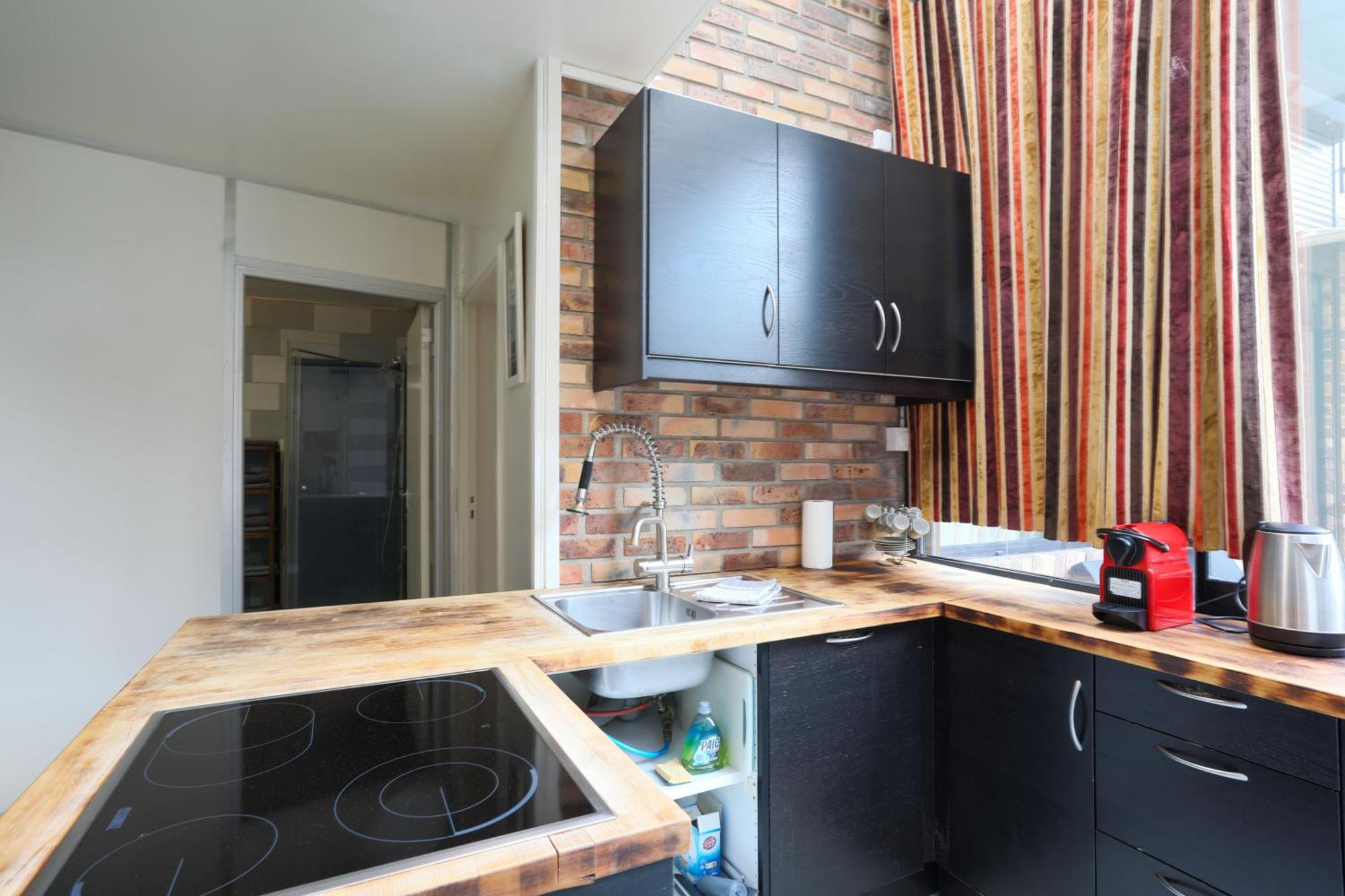 Paris East Side Lodge Пантен Екстериор снимка