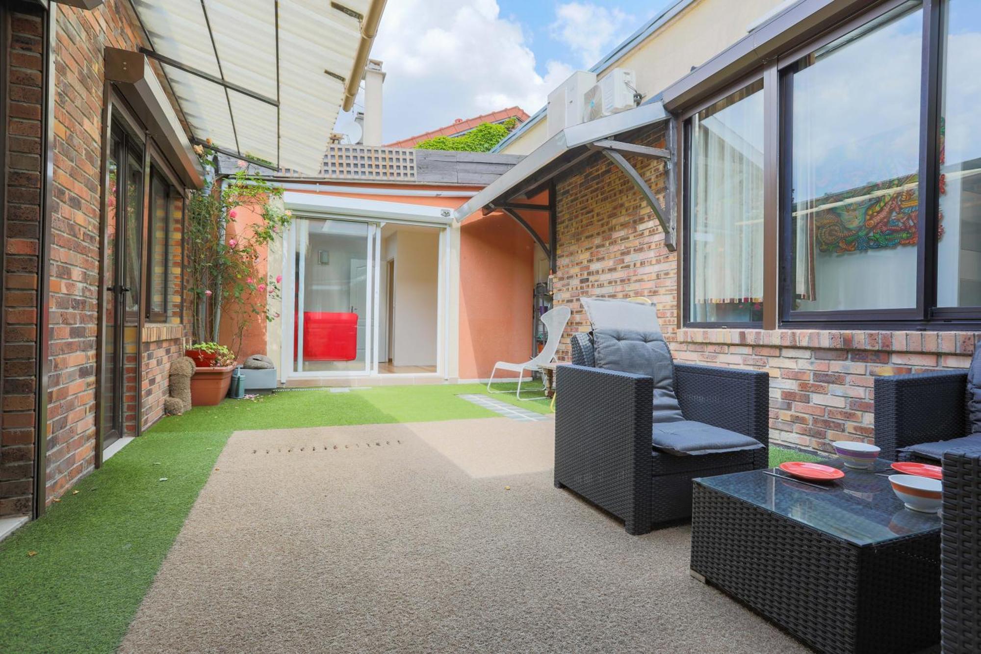 Paris East Side Lodge Пантен Екстериор снимка