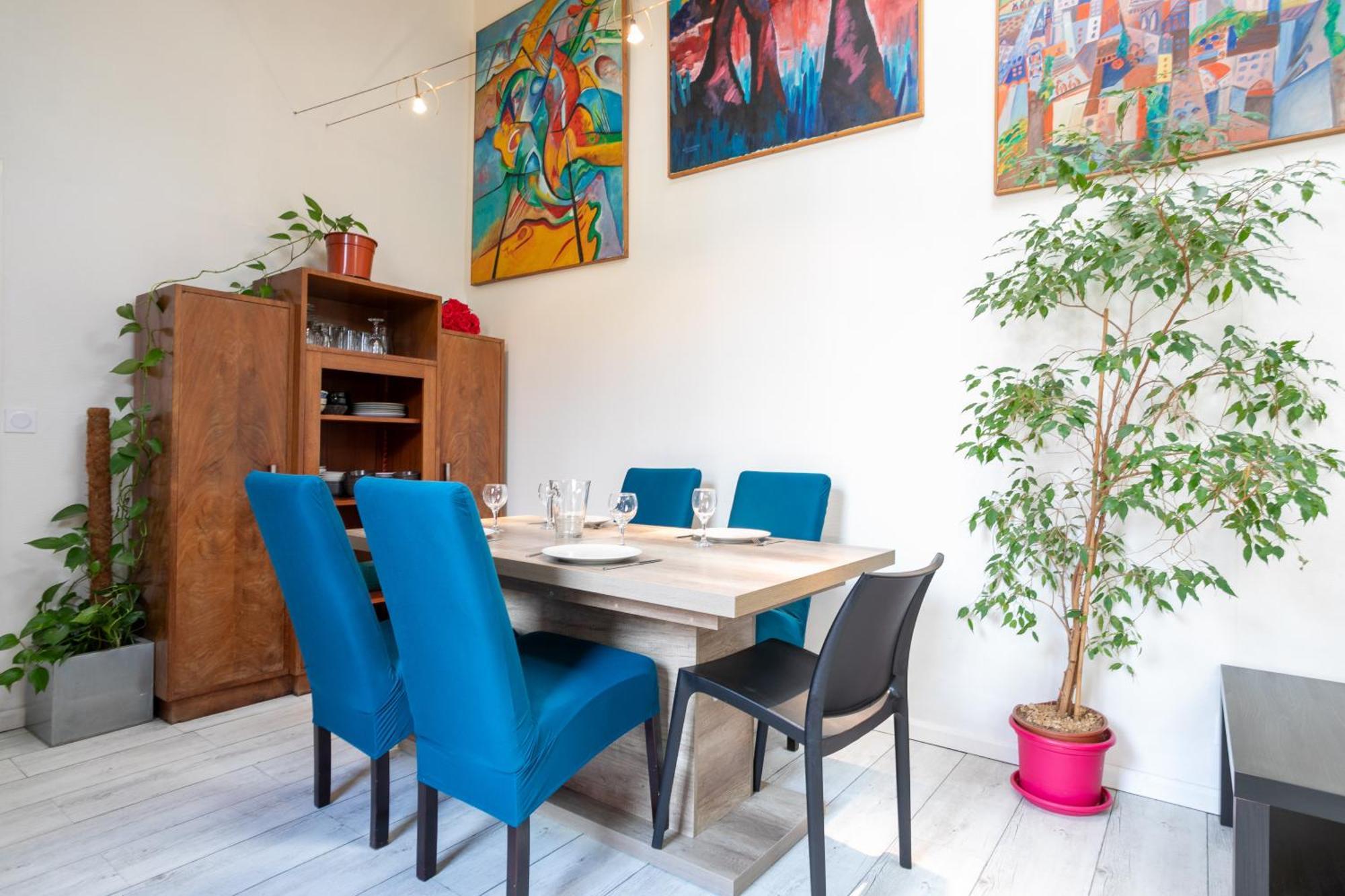 Paris East Side Lodge Пантен Екстериор снимка